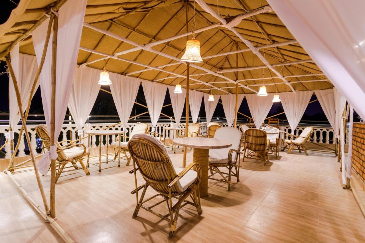 La Vaiencia Resort, Resort